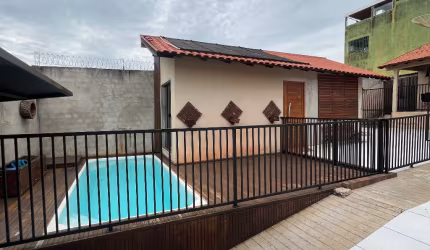 Casa com piscina