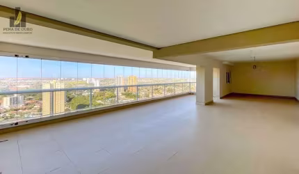 Apartamento no Edifício Madrid com 250 m²