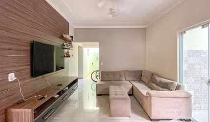 Casa à venda no bairro Industrial