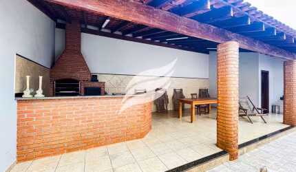 Casa ampla com 2 quartos à venda no Bairro Umuarama