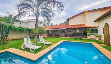 Casa em condomínio fechado com piscina em Araçatuba/SP