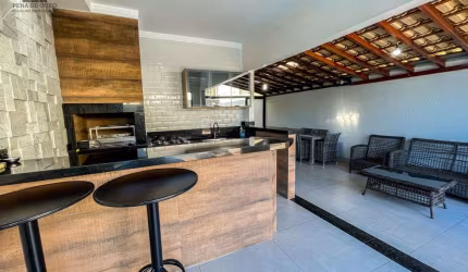Casa com 02 quartos no codomínio Serra Dourada