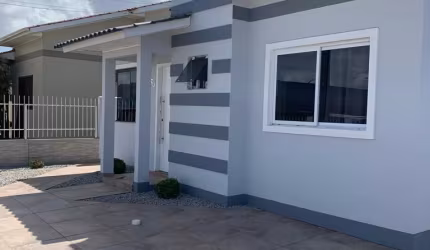 CASA A VENDA - ARARANGUÁ/SC