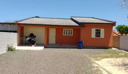 CASA A VENDA - Balneário Arroio do Silva/SC