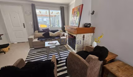 Casa geminada disponível para locação em Canela.