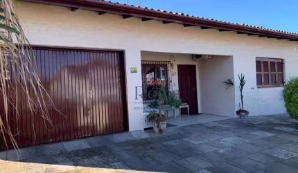 Casa com 3 dormitórios à venda, 202 m² por R$ 900.000,00 - Vila Boeira - Canela/RS