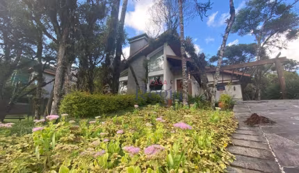 Casa à venda em Canela no Condomínio Altos Pinheiros!