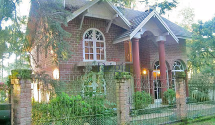 Linda residência na famosa Vila Suzana em Canela, bairro central - Serra Gaúcha RS.