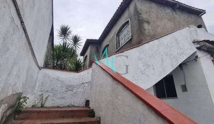Sobrado com 1 dormitório para alugar, 65 m² por R$ 1.080,00/mês - Campo Grande - Rio de Janeiro/RJ