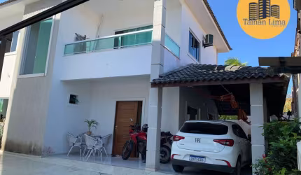 Casa Padrão 3/4 Sendo 3 Suítes Localizado em Itapuã