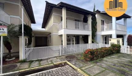 Excelente Casa em Condominio 4/4 Sendo 3 Suítes em Stella Mares