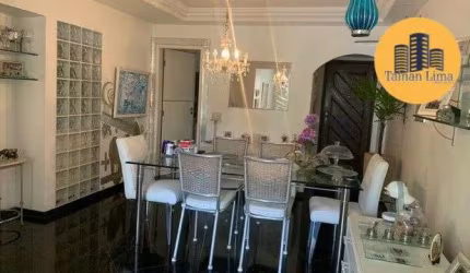 Apartamento Padrão com 3/4 em Costa Azul