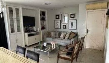 Apartamento Padrão com 3/4 sendo 2 suítes no Jardim Apipema