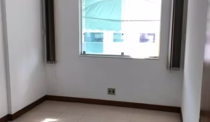 Apartamento Padrão com 2/4 sendo 1 suíte em Armação