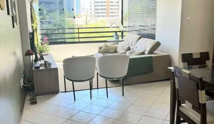 Apartamento Alto PadrãO no Pituba Ville, são 2/4 sendo 1 suite, com 68m², reformado, com  1 vaga
