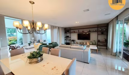 Casa Alto Padrão finamente decorada, em Alphaville 2, porteira fechada