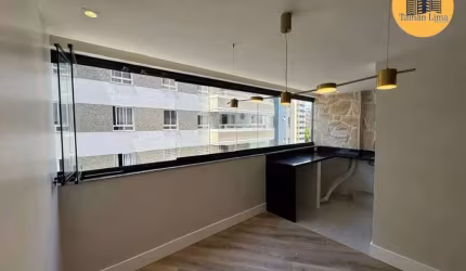 Apartamento Padrão em Alphaville 1, com 2 suites, reformado, no AlphaClass, confira!