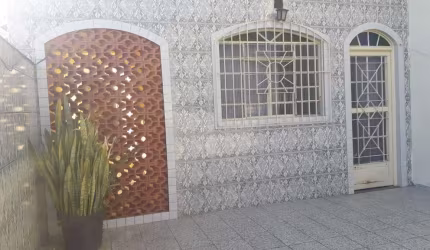 Casa com 3 quartos à venda na Rua Martinho de Sousa, 358, Vila Paranaguá, São Paulo por R$ 480.000