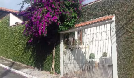 Casa com 3 quartos à venda na Tilly, 40, Vila Jacuí, São Paulo por R$ 1.100.000