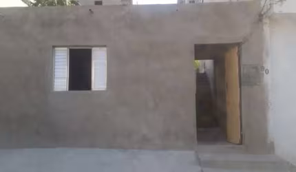 Casa com 1 quarto à venda na Galdina da Cunha Moraes, 90, Jardim São Bernardino, Suzano por R$ 150.000