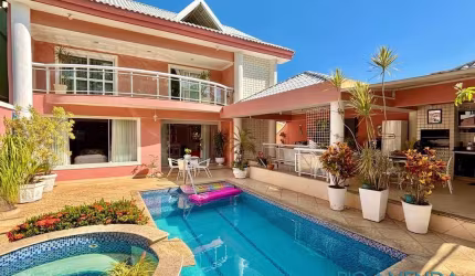 Casa à venda na Freguesia de Jacarepaguá - Condomínio Eldorado