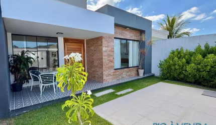 Linda casa linear à venda no condomínio Reserva das Garças