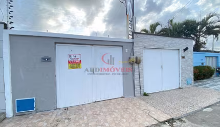 Casa plana no Maracanau.
