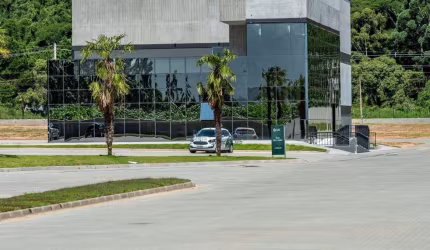 Terreno à venda em condominio empresarial, 4.886 m² privativos, Pereque, Porto Belo, SC