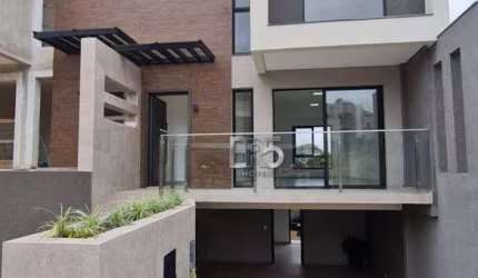 Tripléx pronto para morar, com 3 quartos (sendo uma suíte) à venda, com 158 m²  de área privativa, com 2 vagas de garagem - São Lourenço - Curitiba/PR