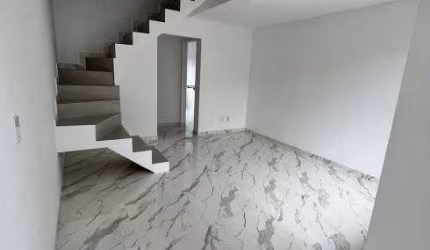 Casa com 2 suítes próximo ao West Shopping; Casa na Estrada da Posse, Campo Grande, RJ