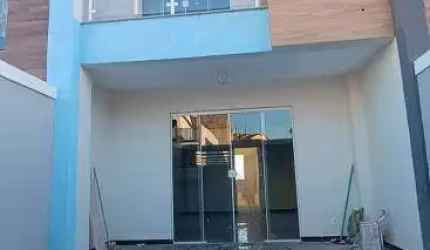 BAIRRO OITICICA -CASA COM 100 METROS QUADRADOS EM FINO ACABAMENTO/ DUAS SUÍTES, ACEITA FINANCIAMENTO BANCÁRIO.