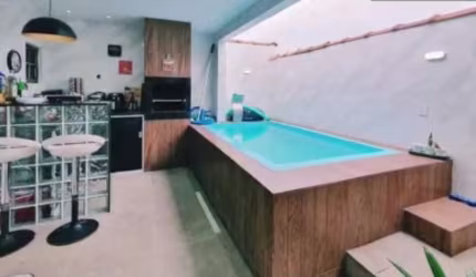 Casa em Condomínio Fechado – Estrada do Campinho- 2 quartos  sendo 1 suíte- Aceita 150 mil de entrada e parcelas a combinar