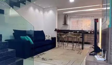 Sobrado Residencial à venda, Caiçara, Praia Grande - SO0033.
