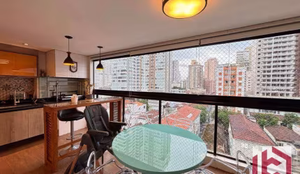 Apartamento a venda em Santos. Bairro do Gonzaga. Castell Di San Nicolau.