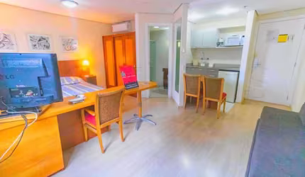 Flat disponível locação no Mercure Times Square em Moema prox. da Av. Ibirapuera