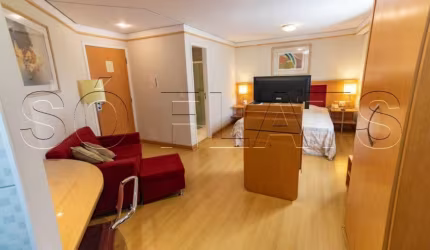 Flat Tsue Bienal disponível locação com 26m², 1 dormitório e 1 vaga de garagem.