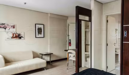 Flat Transamérica Nações Unidas com 28m² e 1 dorm próximo a Marginal Pinheiros.