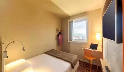 Flat Ibis budget São João disponível para venda com 13m²