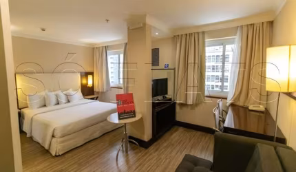 Flat Transamérica International Plaza disponível para venda com 40m², 02 dorms e 01 vaga de garagem