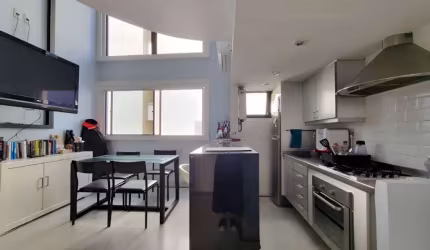 Duplex Life Itaim, apto tríplex com 90m², 01 dormitório e 02 vagas