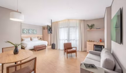 Flat no Itaim, prox a Av. Cidade Jardim, Faria Lima, Clube Pinheiros e Shopping Iguatemi