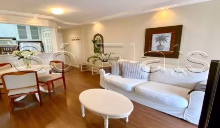 Flat no Estanconfor Moema com 1 dormitório disponível locação próximo da Av dos Bandeirantes.