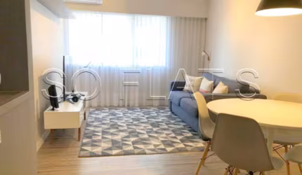 Apto no Saint Paul reformado com 1 dormitório, 42m² e com varanda, disponível para locação.