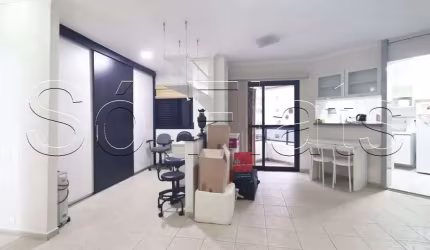 Flat com excelente localização próximo do Ginásio Ibirapuera e da Av. Paulista, disponível locação.