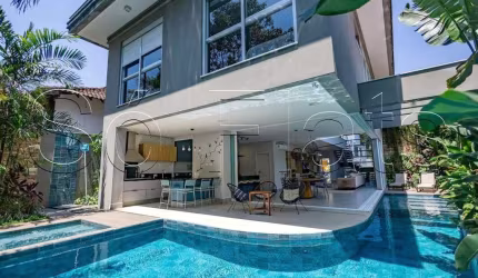 Casa alto padrão em Riviera de São Lourenço disponível para venda com 580m², 6 dormitórios e 4 vagas