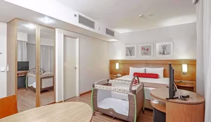 Flat Slaviero no Bairro de Moema, prox a Av. Sto Amaro