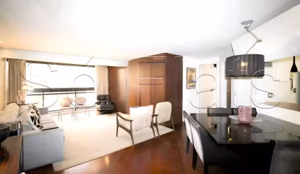 Apto alto padrão e mobiliado em Moema, com 3 dorms 2 vagas, próx ao Shopping do Ibirapuera.