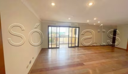 Residencial Lio, apto disponível para locação contendo 160m², 4 dormitórios e 2 vagas de garagem.
