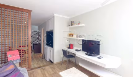 Flat na cobertura disponível locação prox. ao Metrô Oscar Freire e Av. Paulista
