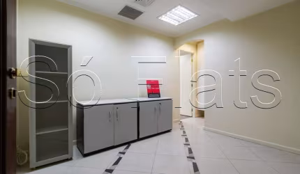 Sala comercial no The First Office Lorena disponível para locação 30m² com 1 vaga.